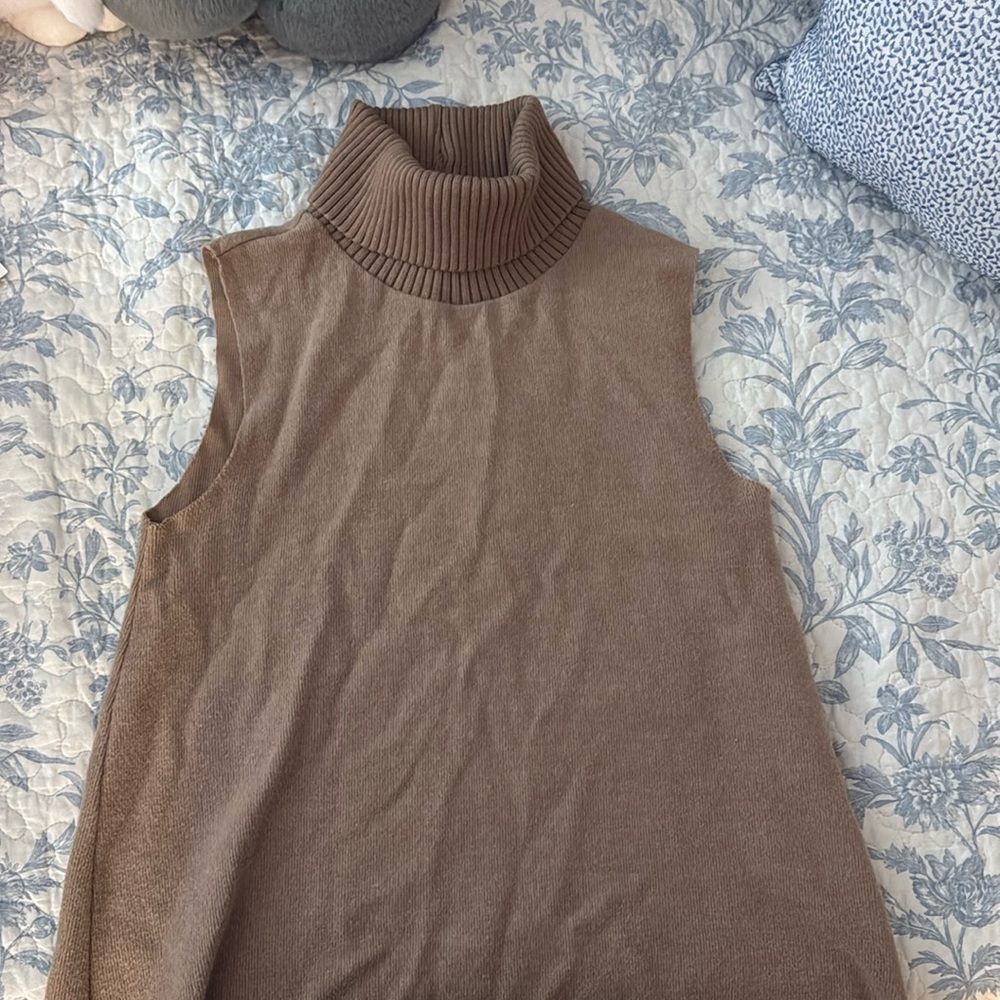 Zara Size Small Tank Turtleneck